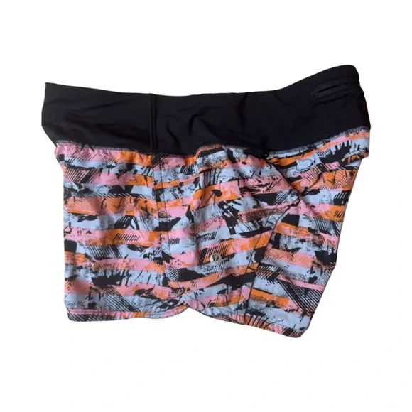 Lululemon Run Times Short II *4" Inversion Multi Black Shorts Women’s Size 6 - Picture 4 of 9